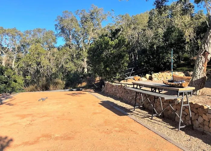 Montinu Di Caramontinu Vila